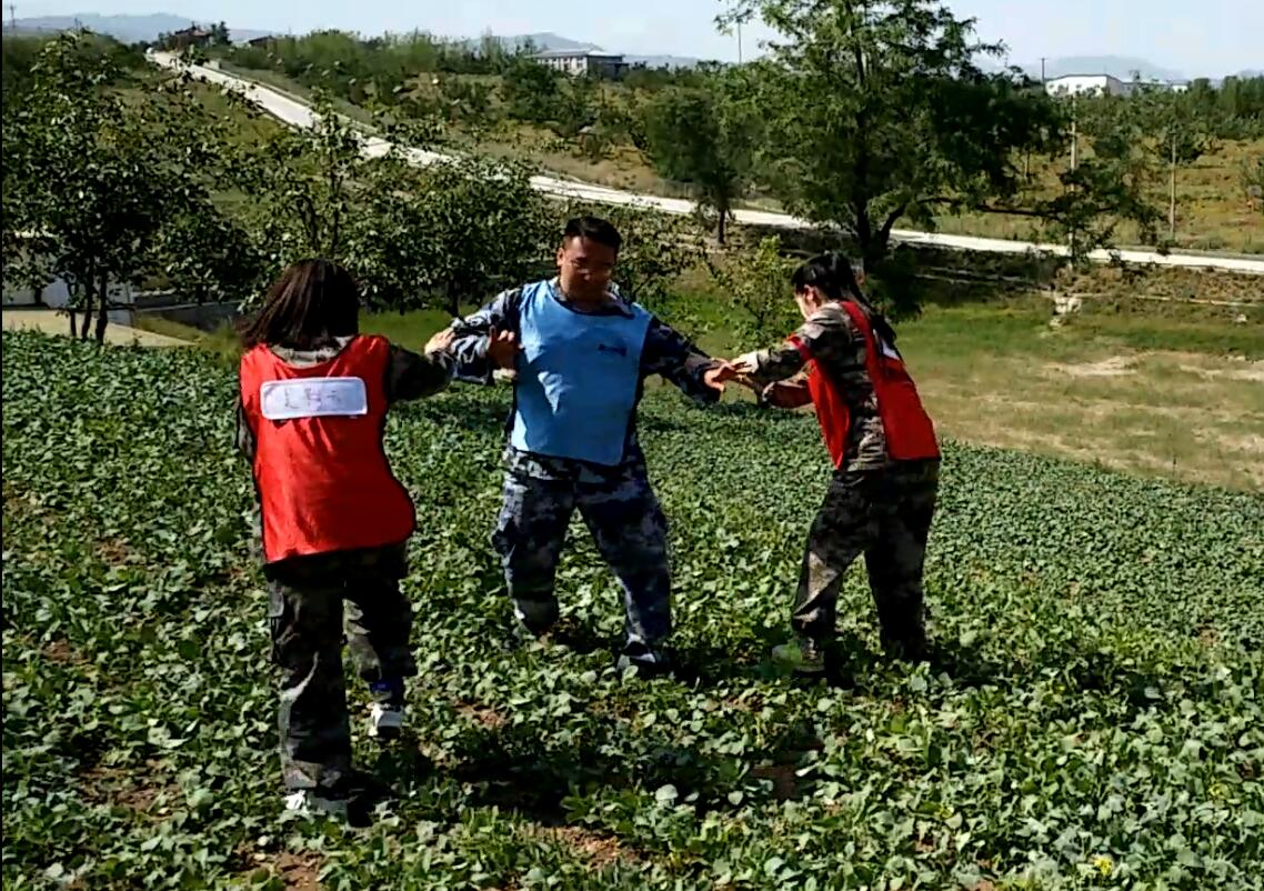 “團(tuán)結(jié)一心,勇往直前”-2017萬(wàn)興通達(dá)拓展活動(dòng)_萬(wàn)興通達(dá)裝飾