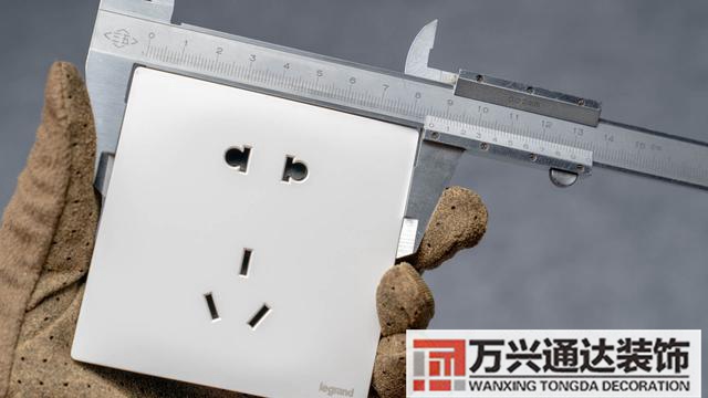 裝修開關裝修開關插座布局圖