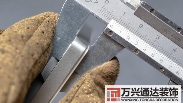 裝修開關裝修開關插座布局圖